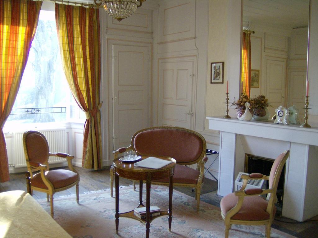 Le Chateau De Prauthoy Стая снимка